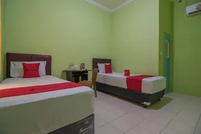 RedDoorz near Kampus UMP Purwokerto - Chambre