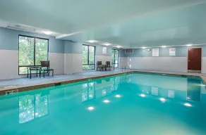 Holiday Inn Express & Suites Lebanon-Nashville Area by IHG - Piscine
