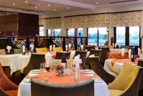 Phakalane Golf Estate Hotel & Convention Centre - Restaurant