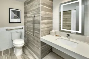The Insignia Hotel, Sarnia, a Tribute Portfolio Hotel - Salle de bain