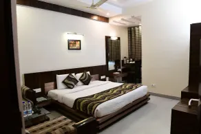 Hotel Ravisha Continental - Chambre