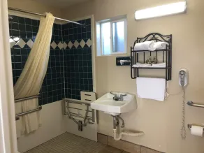  SurfSide Stay Morro Bay - Salle de bain