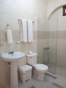 Hotel Galsi - Bathroom
