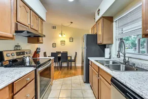 Walk to Lake Ariana Park! Home w/ Screened Porch - Interiør