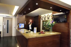 Holiday Home Suites - Reception