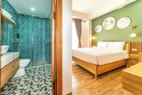 Lotus Home Hillside - Room