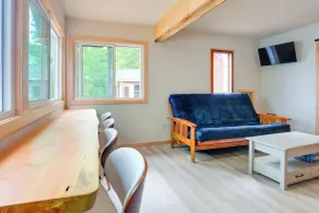 Waterfront Wisconsin Cabin: Private Dock, Fire Pit - Intérieur