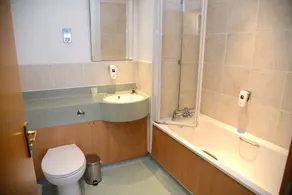 Crewe & Harpur, Derby by Marston's Inns - Bathroom