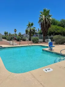 Budget Inn Phoenix - Pool