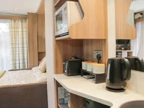 Jacob's Meadow Pod 2 - Room