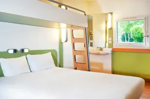 ibis budget Brugge Centrum Station - Room