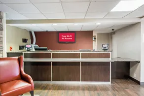 Red Roof Inn PLUS+ Boston - Woburn/ Burlington - Lobby
