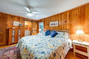 Highlands Vacation Rental - Walk to Mirror Lake! - Værelse