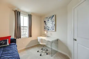 Sunlit Milford Townhome < 2 Mi to Riverwalk! - Interiør