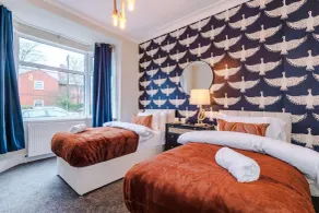 Salford Sanctuary 5 Bed House - Værelse