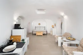 Elyvia Caves - Quarto
