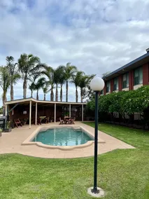 Mirambeena Motel - Pool