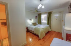 The Lodge Outback Motel - Room