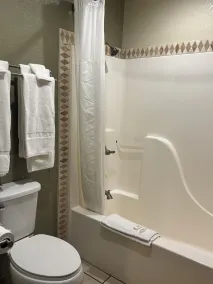 Twin Lakes Inn and RV - Bad