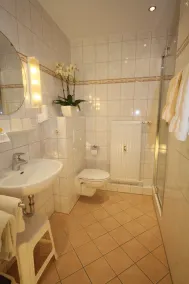 Cafe Schneidewind - Bathroom