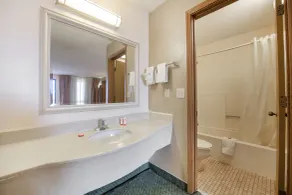 OYO Hotel Tulsa International Airport - Salle de bain