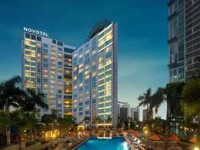 Novotel Manila Araneta City Hotel - Pool