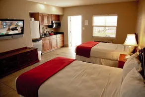 Lake Grassy Inn & Suites - Værelse