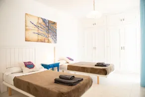 Can Reis - Room
