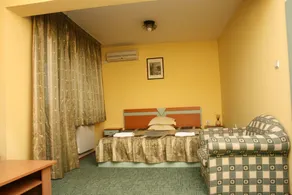 ALPHA family HOTEL - Room