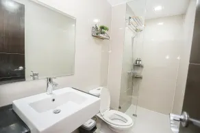 AdahkuMaya Luxury Suites - Bathroom