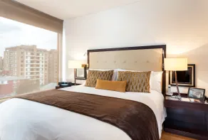 Hotel 93 Luxury Suites by Preferred - Room