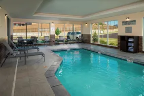 Fairfield Inn & Suites by Marriott Batesville - Piscine