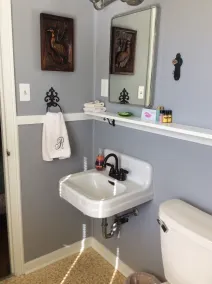Riverdale Inn - Bathroom