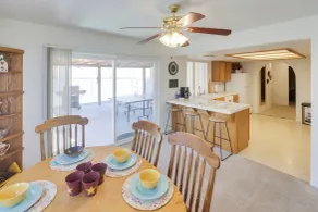 Quaint Bullhead City Getaway ~ 2 Mi to River! - Intérieur
