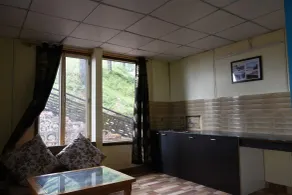 The Moksha Heights - Intérieur