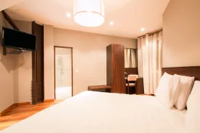 Le Louvre Hotel & Spa - Habitación