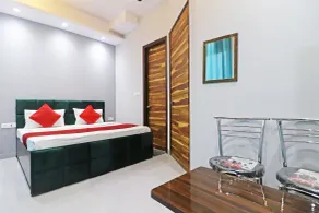 Twamev couple Friendly Rajouri garden by The Arrow - Rom