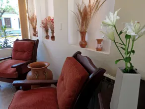 Ref Apart & Hotel - Sitzecke in der Lobby