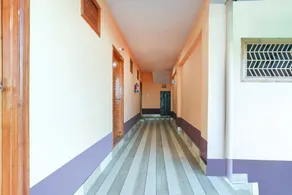 Hotel Pine & Dine Almora - Room