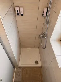 RailwayRooms22 - Bathroom