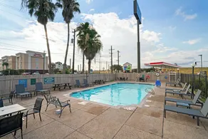 La Quinta Inn by Wyndham Corpus Christi North - Piscine