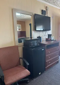 Deavers motel - Living area