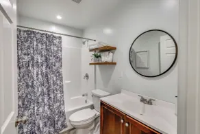 Sleek San Fernando Studio ~ 14 Mi to Universal - Intérieur