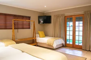 Safari Club Guest Lodge OR Tambo International Airport - Room