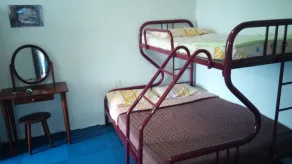 Pinang Beach Apartment @ Bayu Emas - Rum