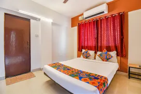 Hotel Green Leaves by OYO Rooms - Quarto