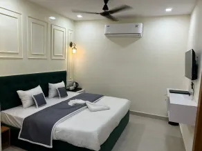 Hotel Cosmopolitan Rooms & Banquet - Chambre