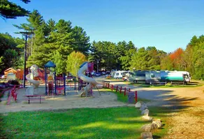 Sturbridge RV Resort - Campground - Udendørs legeområde for børn