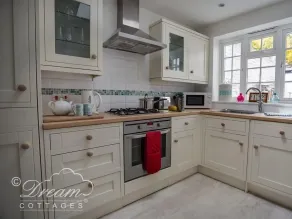 Ocean Swell - Interior