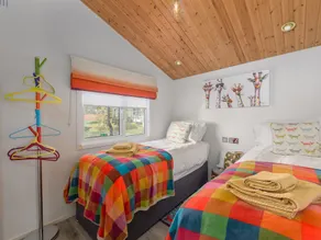 Oaks One - Room